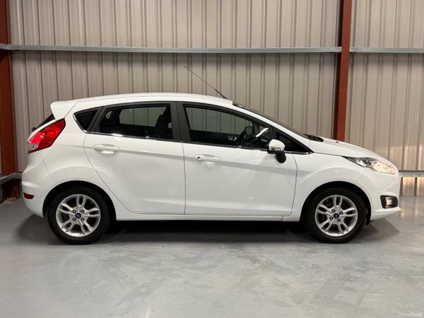 2015 Ford Fiesta 1.2 Petrol 396164445