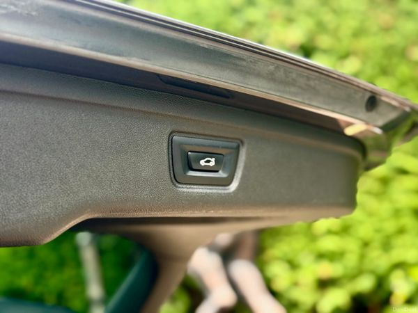 2022 BMW 330e M Sport PHEV 396170397