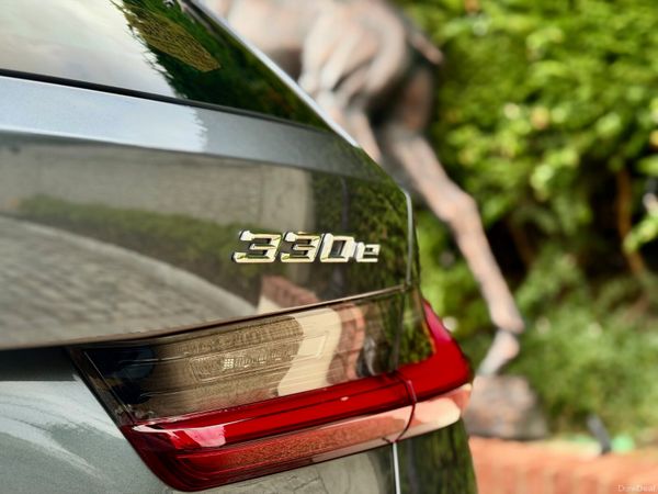 2022 BMW 330e M Sport PHEV 396170935