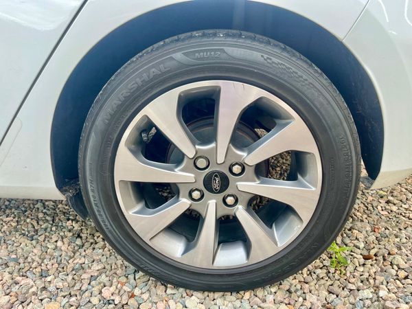 Ford Fiesta 2020 396173733