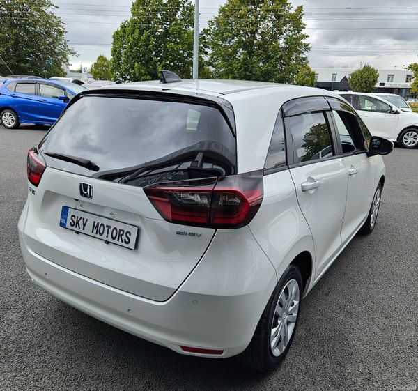 2022 Honda Fit e:HEV Basic Hybrid Automatic 396179167