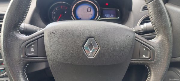 Renault Fluence 2017 396198171