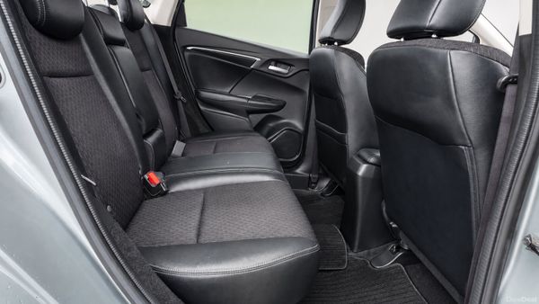Honda Fit 1.5L Hybrid | L-Package | **Lowe Mileage 396198353