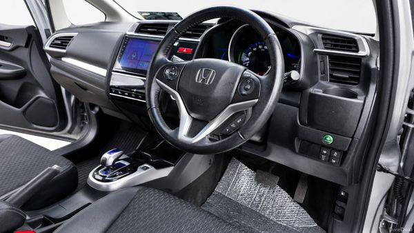 Honda Fit 1.5L Hybrid | L-Package | **Lowe Mileage 396198361