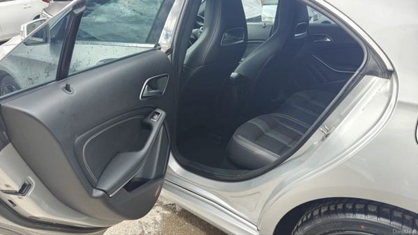 Mercedes-Benz CLA 220d Sport Auto 396105471