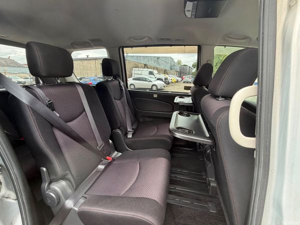 13 Nissan Serena 2.0 Hybrid 7 Seater 396111815
