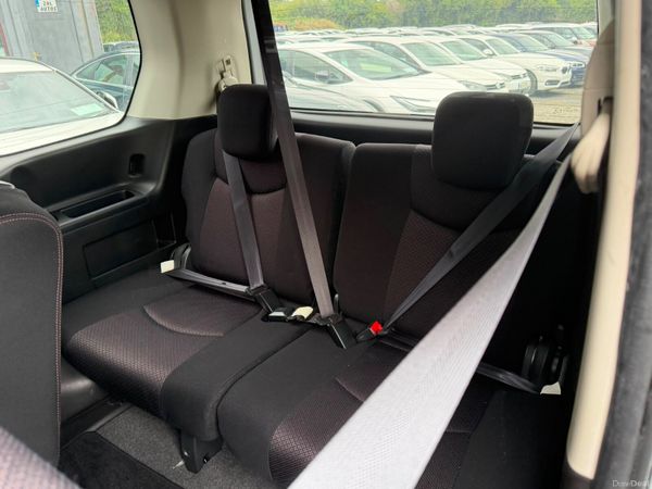 13 Nissan Serena 2.0 Hybrid 7 Seater 396111823