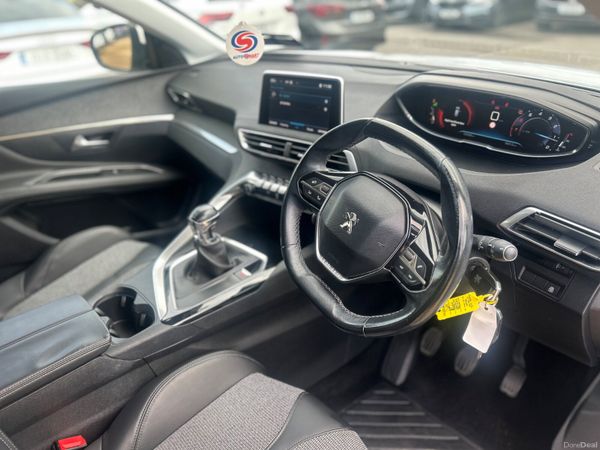Peugeot 3008 allure 1.2 396113533