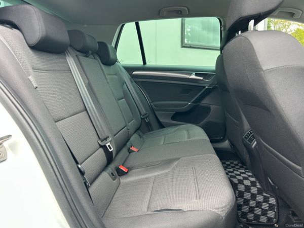 VW Golf 2.0 TDI AUTO 13,000KM! 396113977