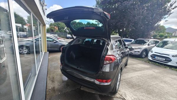 Hyundai Tucson 1.7D Executive 2WD 396122911