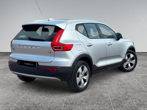 VOLVO XC40 T3 MOMENTUM 396126275
