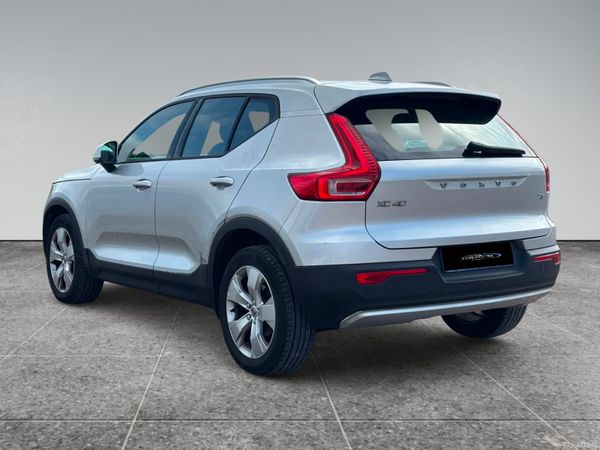 VOLVO XC40 T3 MOMENTUM 396126285