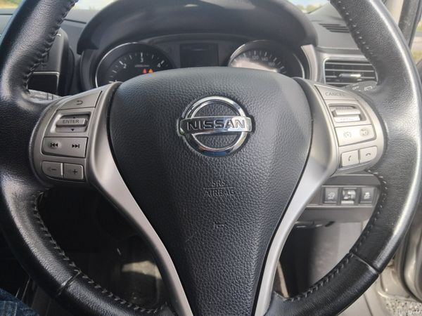 Nissan Pulsar 2015 396272599