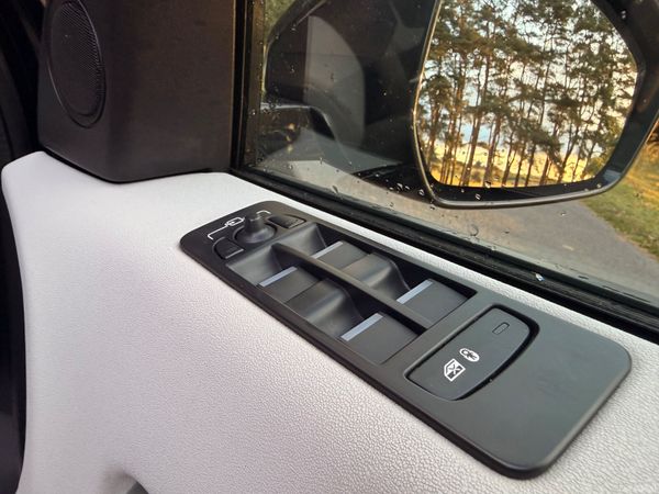 Land Rover Discovery Sport 7 Seater 396281465