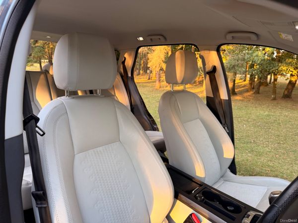 Land Rover Discovery Sport 7 Seater 396281497