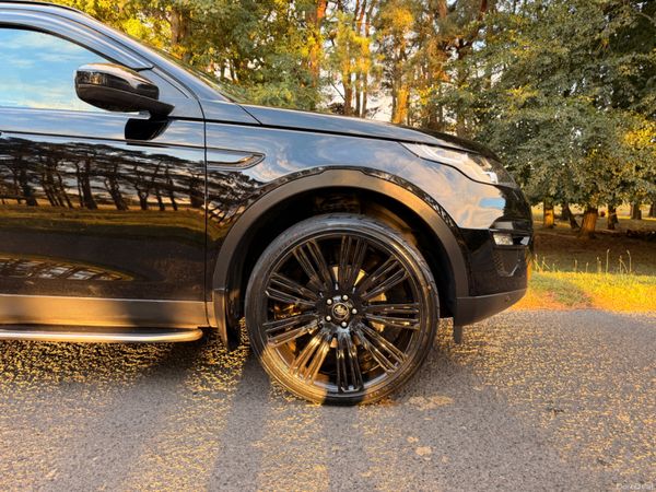 Land Rover Discovery Sport 7 Seater 396281559