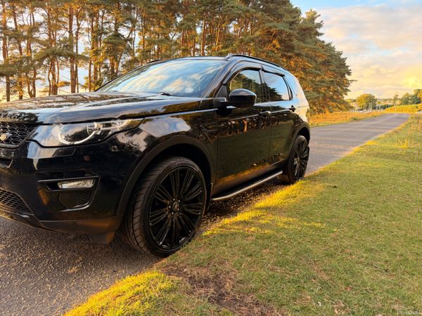 Land Rover Discovery Sport 7 Seater 396281575