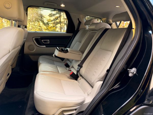 Land Rover Discovery Sport 7 Seater 396281517