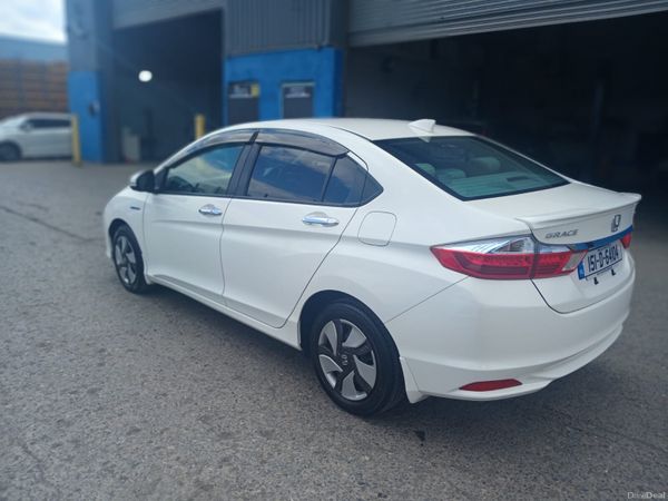2015 Honda Grace Hybrid Automatic/Car Play 396219595