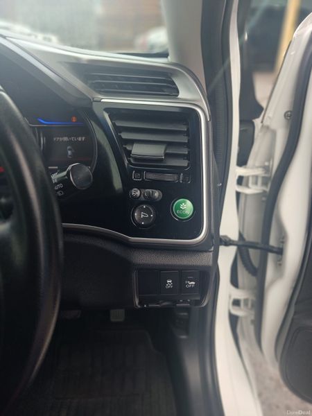 2015 Honda Grace Hybrid Automatic/Car Play 396219603
