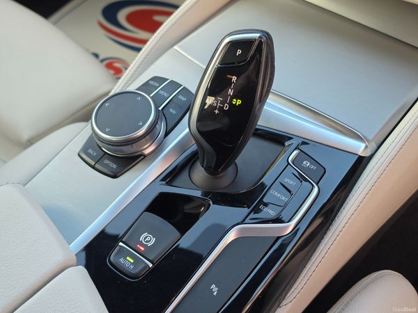 BMW 5-Series 2019 M-PERFORMCE PACK LOW KMS 396343493
