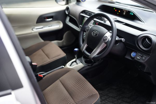 2013 TOYOTA AQUA HYBRID 396399861