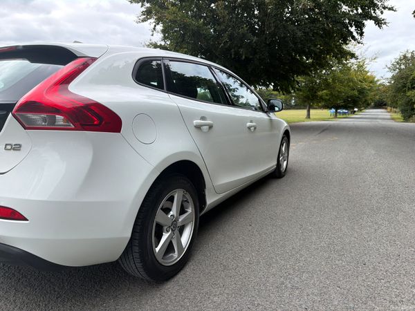 Volvo V40 2016 D2  ES 2.0 396304491