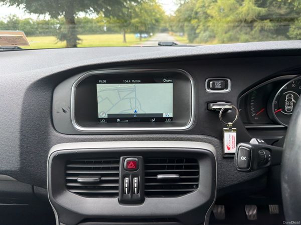 Volvo V40 2016 D2  ES 2.0 396304565