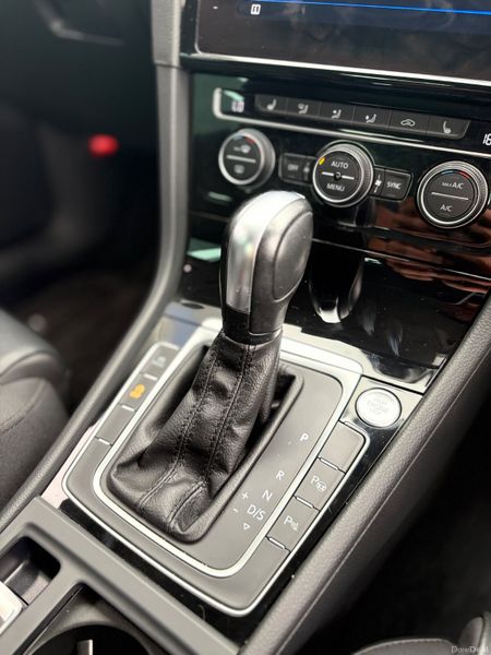 Volkswagen Golf 2.0 TDI Highline Automatic 2019 396483555