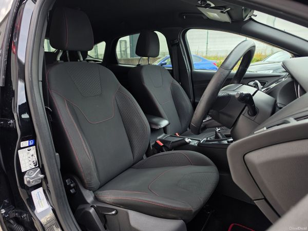 Ford Focus 2017 1.5 tdci ST-LINE 396484023