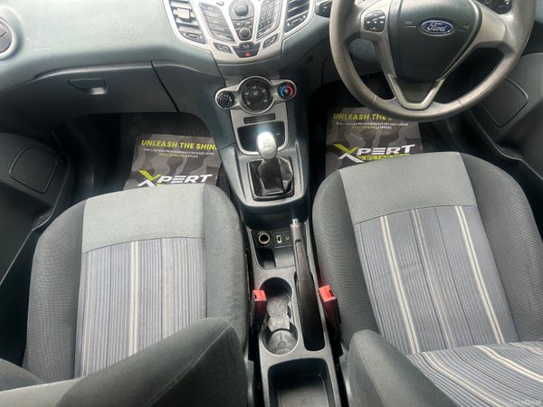 Ford Fiesta 2010(NCT 01/27) 396494809