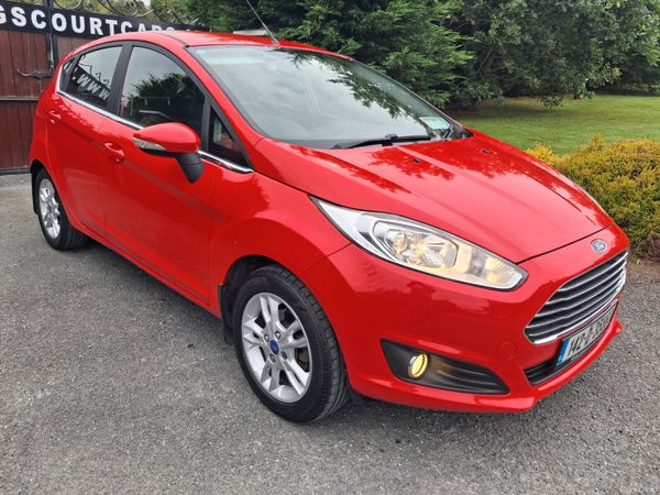 142 Ford Fiesta 1.2 Zetec Only 67000miles... 396581697