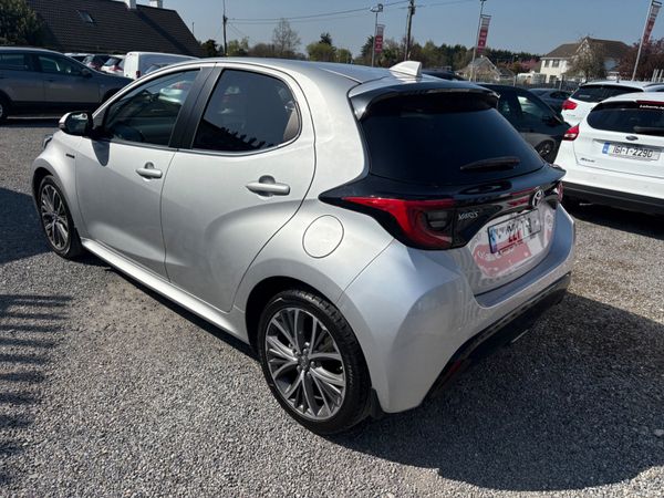 2022 Toyota Yaris 1.5 hybrid platinum 396597323