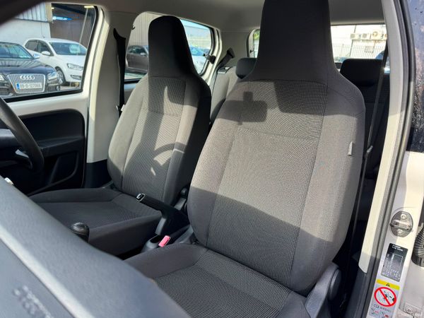 Volkswagen up! Manual 2013 396536079