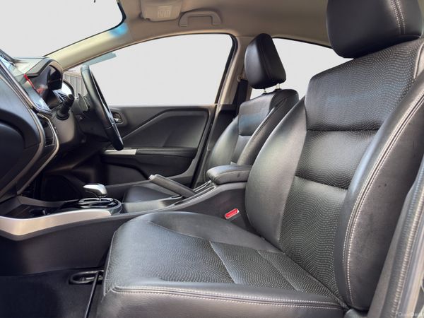 2015 Honda Grace 1.5 Petrol Hybrid Automatic 396646917