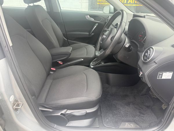 Audi A1 2013 396699829