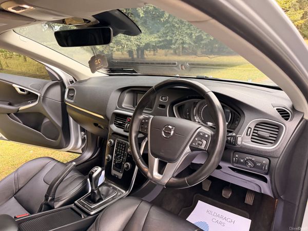 Volvo V40 2017 D2 Diesel Low KM 396610841