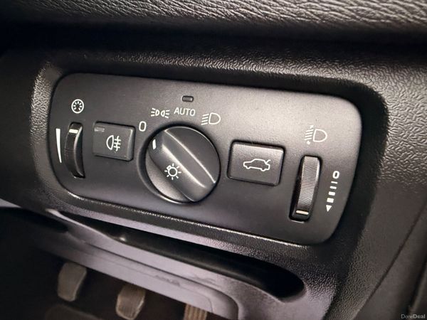 Volvo V40 2017 D2 Diesel Low KM 396610823