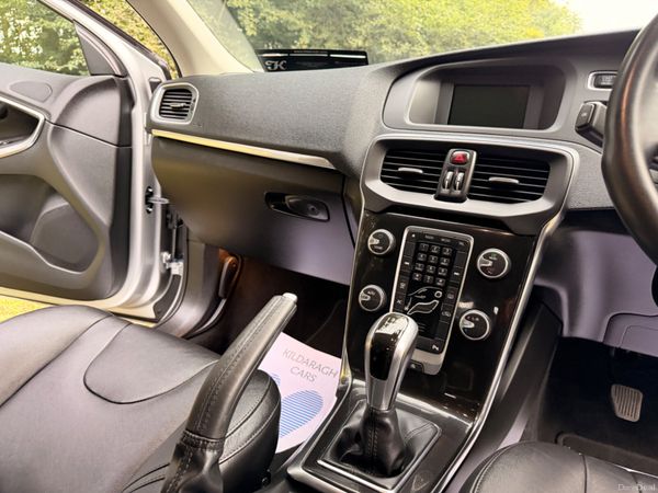 Volvo V40 2017 D2 Diesel Low KM 396610831