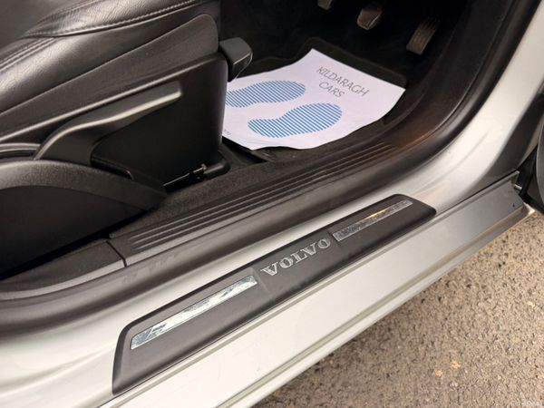 Volvo V40 2017 D2 Diesel Low KM 396610835