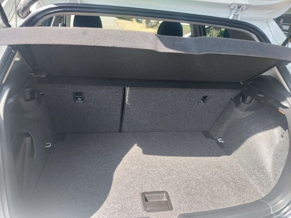 2019 -Polo- Auto New Shape 396633805