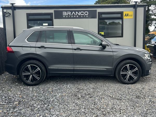 Volkswagen Tiguan 396635439