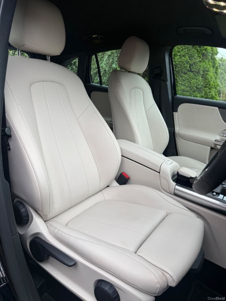 *One Owner* 222 Mercedes-Benz GLA200d! 396777339