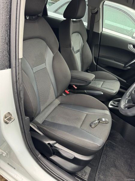 Audi A1 1.4 Auto Tfsi Sports 35000kms 2014 396791939