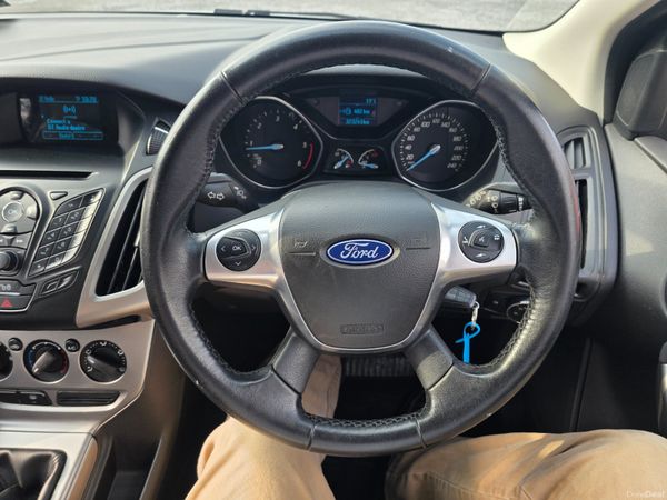 Ford Focus 2014 396799669