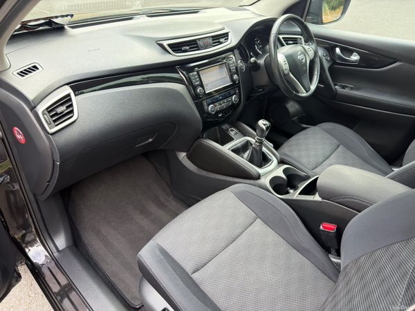 2016 Nissan Qashqai 1.5D SVE 396728565