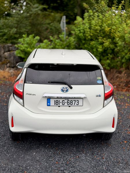 Toyota Aqua | 2018 | 109,000 KM | Hybrid | Auto 396731953