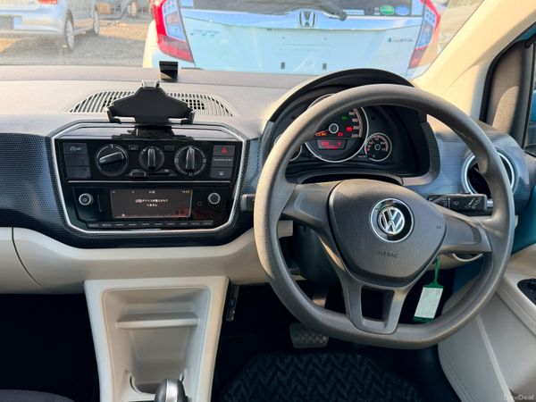 Volkswagon Up 396732469