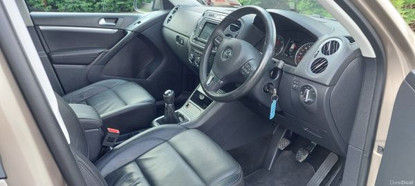 Volkswagen Tiguan 2016 396842849