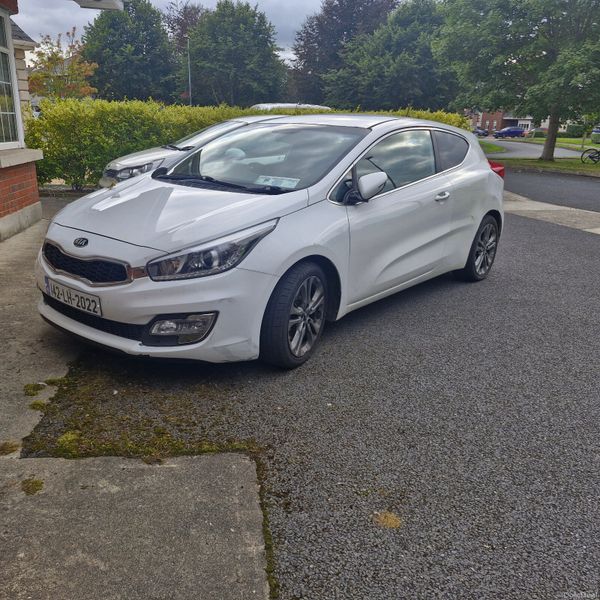 Kia Pro Ceed 2014 396864307
